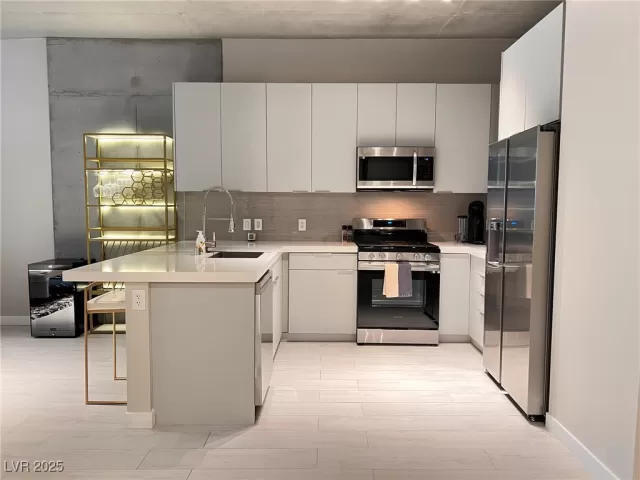 MLS: 2720205 Condo For Sale