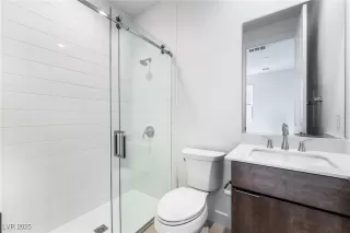 Photo #4: 2720210 Listing