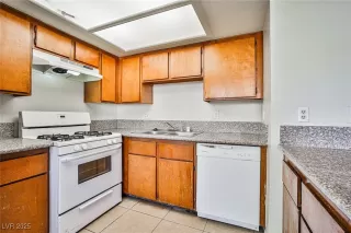 Photo #6: 2720227 Listing 