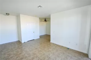 Photo #4: 2720239 Listing 