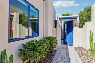 Photo #1: 2720263 Listing 