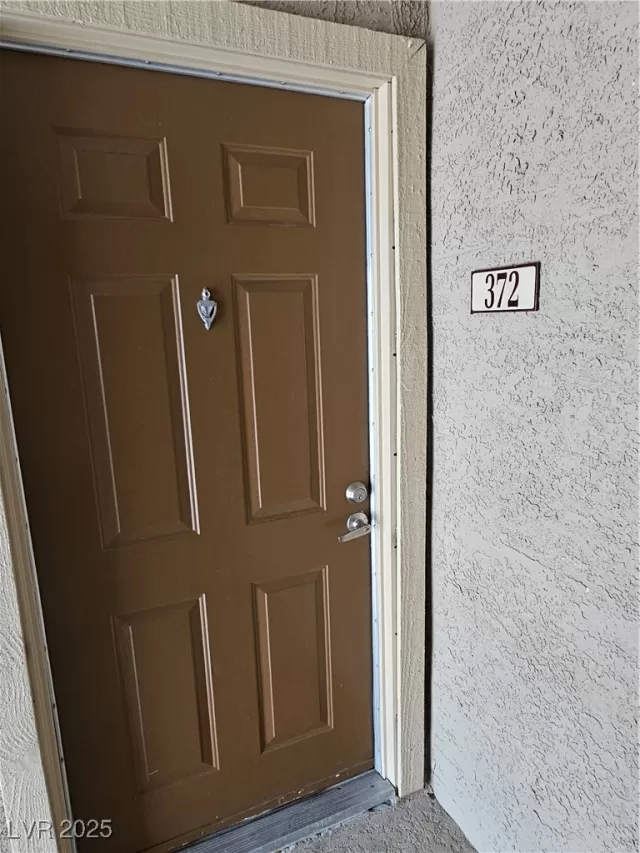 MLS: 2720266 Condo For Sale