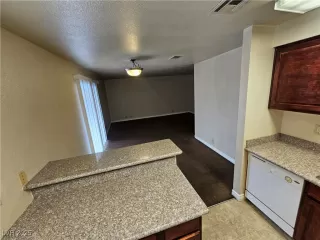 Photo #6: 2720266 Listing 