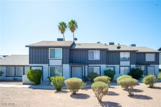 Photo #2: 2720270 Listing