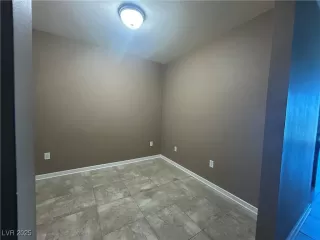 Photo #5: 2720282 Listing 