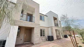 Photo #1: 2720289 Listing 