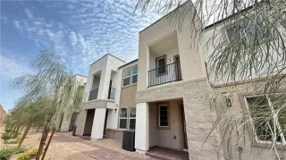 Photo #2: 2720289 Listing 