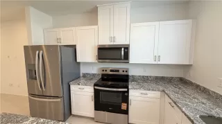 Photo #6: 2720289 Listing 