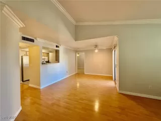 Photo #2: 2720294 Listing 