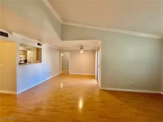 Photo #3: 2720294 Listing 