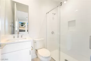 Photo #1: 2720311 Listing 