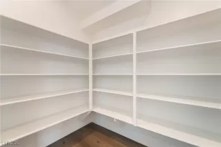 Photo #6: 2720311 Listing 