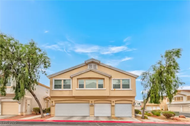 MLS: 2720317 Condo For Sale