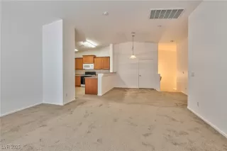 Photo #2: 2720317 Listing 