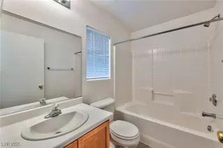 Photo #5: 2720317 Listing 