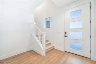 Photo #2: 2720338 Listing 