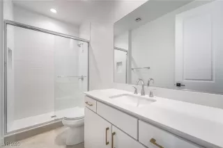 Photo #4: 2720338 Listing 