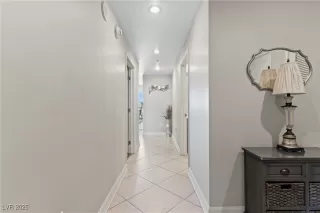 Photo #5: 2720348 Listing 