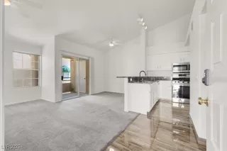 Photo #3: 2720372 Listing 