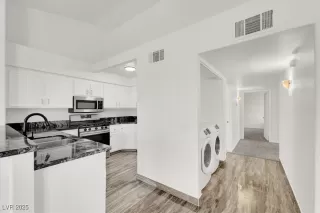 Photo #6: 2720372 Listing 