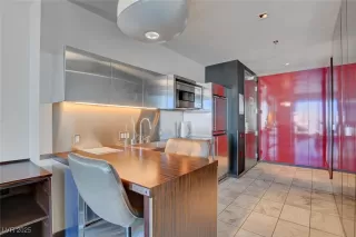 Photo #3: 2720385 Listing 