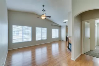 Photo #3: 2720390 Listing 