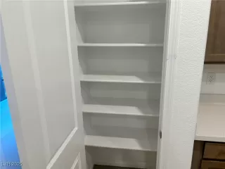 Photo #5: 2720408 Listing 