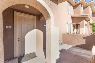 Photo #3: 2720422 Listing 