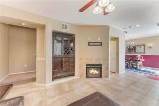 Photo #6: 2720422 Listing 