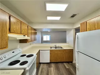 Photo #6: 2720424 Listing 