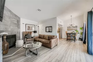 Photo #1: 2720425 Listing 