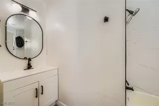 Photo #5: 2720425 Listing 