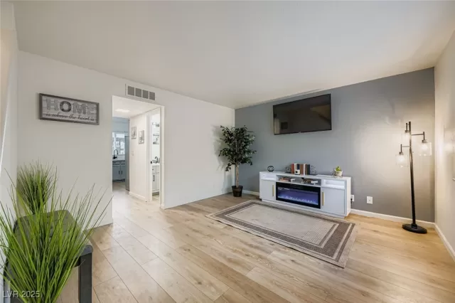 MLS: 2720439 Condo For Sale