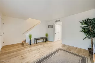 Photo #1: 2720439 Listing