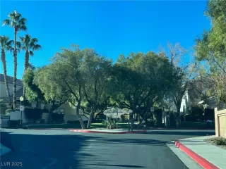 Photo #4: 2720448 Listing 