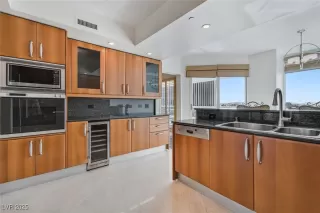 Photo #4: 2720476 Listing 