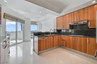 Photo #5: 2720476 Listing 