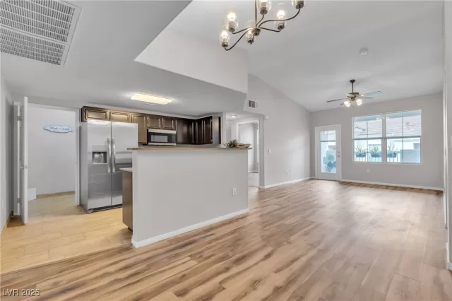 MLS: 2720482 Condo For Sale