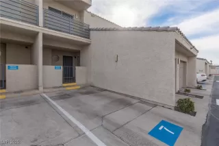 Photo #3: 2720485 Listing 