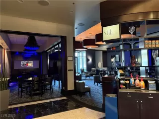 Photo #4: 2720497 Listing