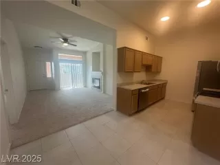 Photo #4: 2720503 Listing 