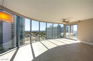 Photo #1: 2720546 Listing 