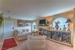 Photo #2: 2720567 Listing