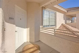 Photo #2: 2720568 Listing 