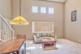 Photo #4: 2720581 Listing 