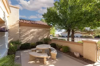 Photo #3: 2720583 Listing 