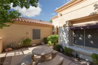 Photo #5: 2720583 Listing 