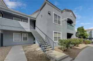 Photo #1: 2720586 Listing 