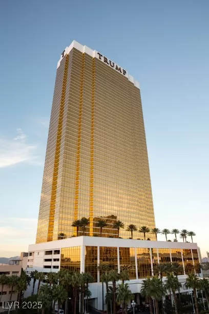 MLS: 2720587 Condo For Sale