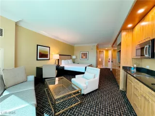 Photo #4: 2720587 Listing